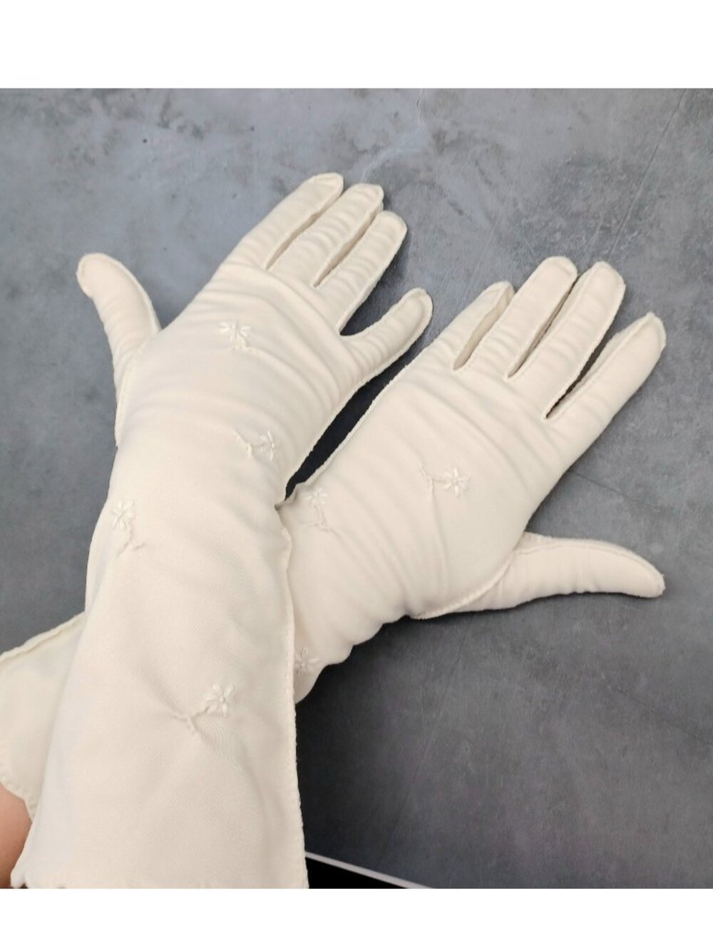 Van Raalte Vandoe Formal Evening Opera Gloves Off White Size 6.5 Length 13"
